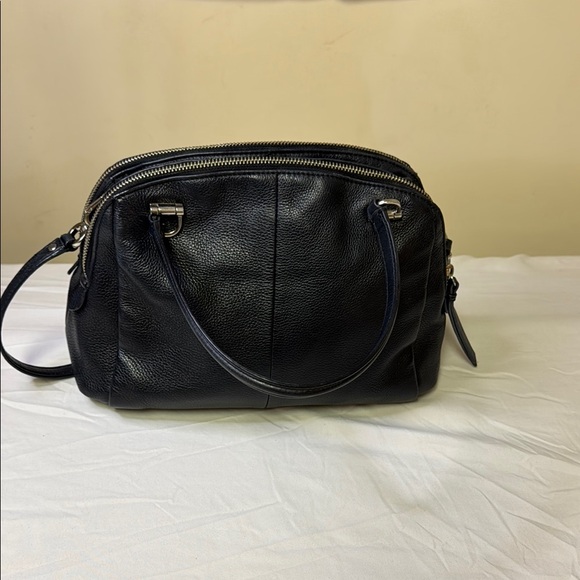 Coach Black Crossbody Bag with Silver‎ Accents double hangtag - Picture 4 of 16